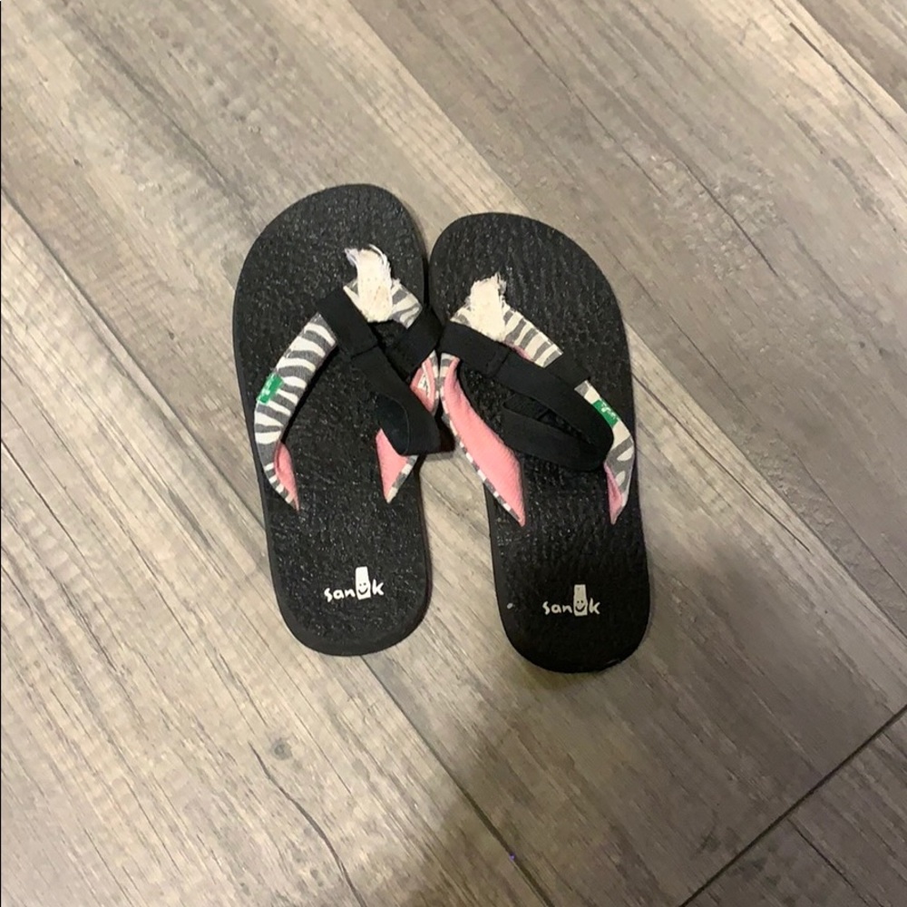 Comfortable sanuks